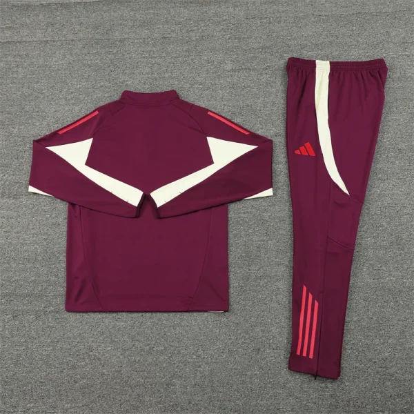 2024/2025 Bayern Munich Half-Pull Training Suit Red Date Color Football Shirt 1:1 Thai Quality