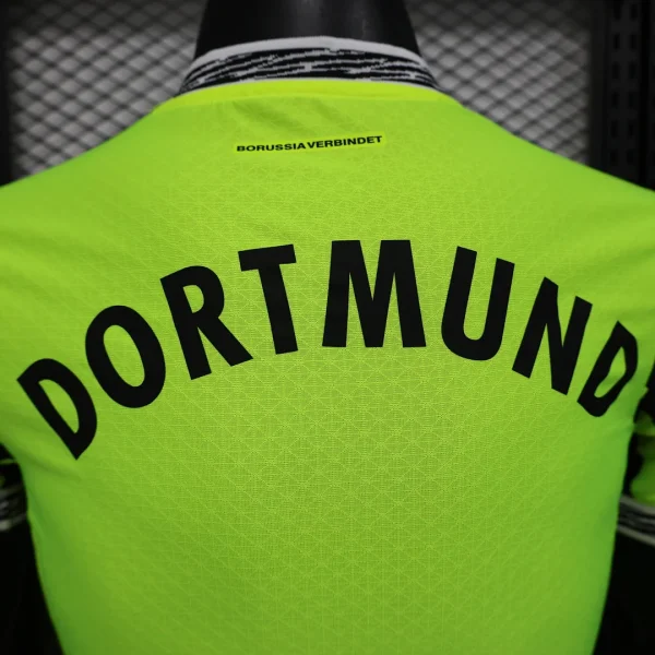 2025/2026 Player Version Dortmund Special Edition Fluorescent Green Football Shirt 1:1 Thai quality