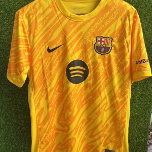 2024/2025 Barcelona Goalkeeper Yellow Football Shirt 1:1 Thai Quality