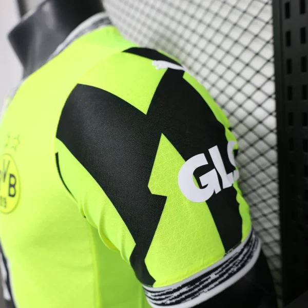 2025/2026 Player Version Dortmund Special Edition Fluorescent Green Football Shirt 1:1 Thai quality