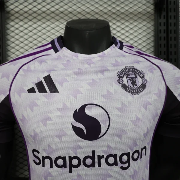 2025/2026 Player Version Manchester United Pecial Edition White Purple Football Shirt 1:1 Thai Quality
