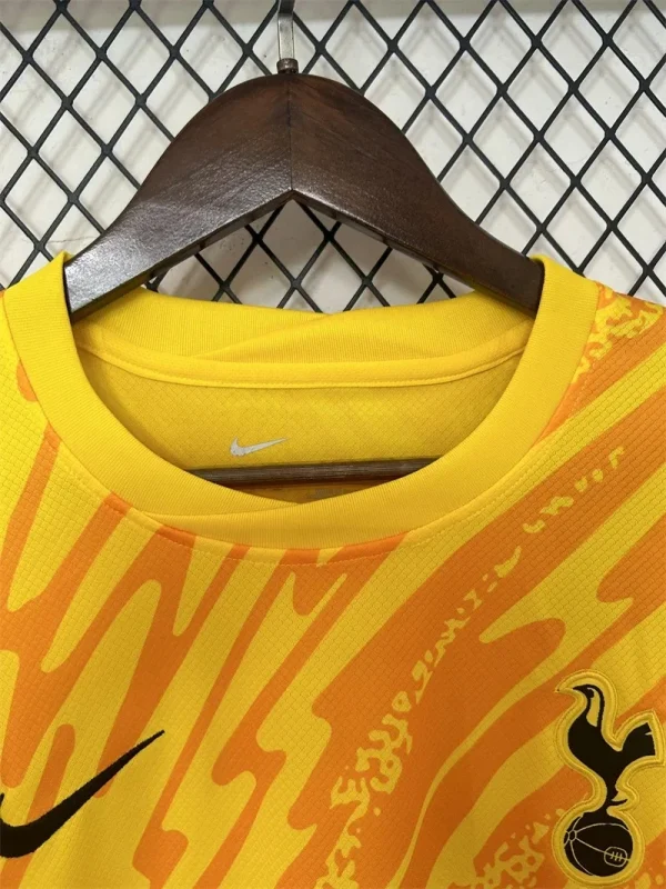 2024/2025 Tottenham Goalkeeper Football Shirt 1:1 Thai Quality