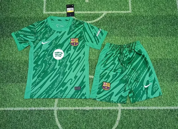 2024/2025 Barcelona Goalkeeper Green Football Shirt 1:1 Thai Quality Kids Size