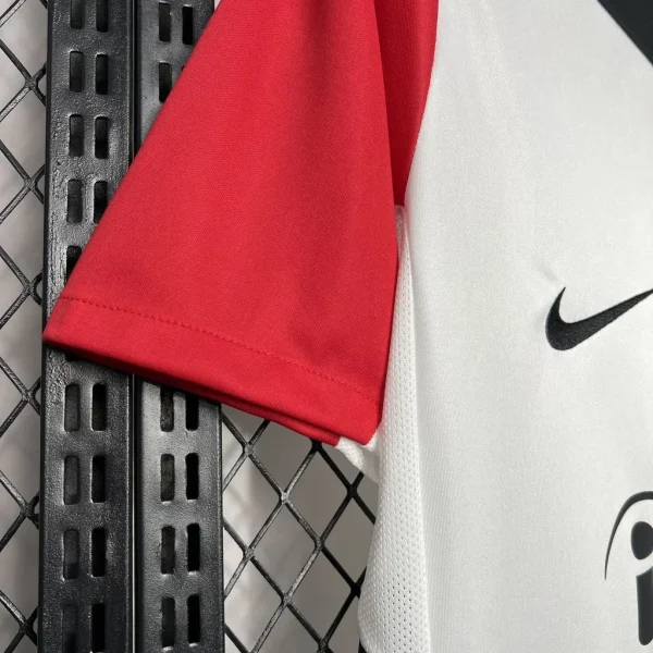 2024/2025 Frankfurt Home Football shirt 1:1 Thai Quality