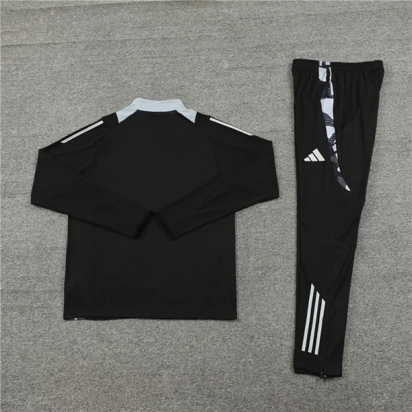 2024/2025 Manchester United Half-Pull Training Suit Black Football Shirt 1:1 Thai Quality
