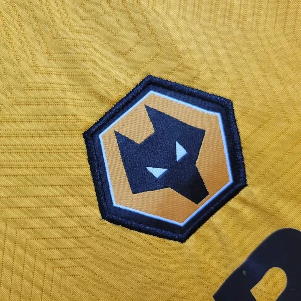 2024/2025 Wolverhampton Wanderers Home Football Shirt 1:1 Thai Quality