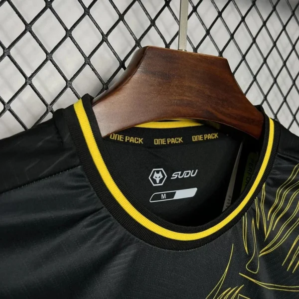 2024/2025 Wolverhampton Wanderers Away Football Shirt 1:1 Thai Quality