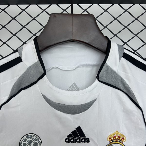kids Real Madrid 06/07 Home Size: 16-28