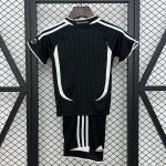 kids Real Madrid 06/07 away size: 16-28