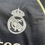 25/26 Kids Real Madrid Away Size: 16-28
