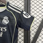 25/26 Kids Real Madrid Away Size: 16-28